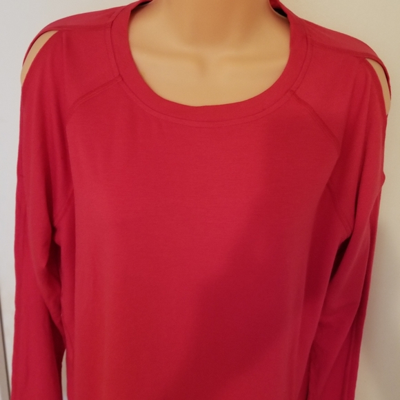 HYBA ATHLETIC TOP (NWOT) - Picture 3 of 8